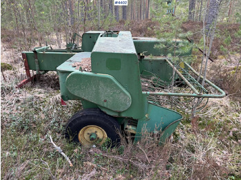 Oprema za prevrtanje sijena John Deere 332 Square Baler: slika Oprema za prevrtanje sijena John Deere 332 Square Baler