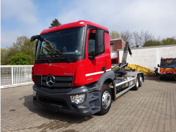Kamion s kukastom dizalicom MERCEDES-BENZ Antos 2532