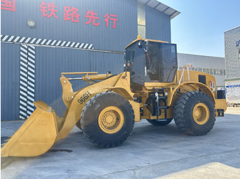 Utovarivač na kotačima CATERPILLAR 966H