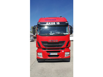 Tegljač IVECO