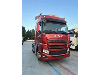 Tegljač JAC K7: slika Tegljač JAC K7