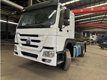 Tegljač SINOTRUK HOWO