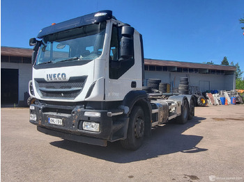 Kamion s kabelskim sustavom IVECO Stralis