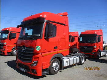 Tegljač MERCEDES-BENZ Actros 1845
