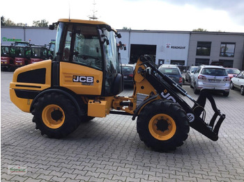 Zakup JCB 407 (35 km/h) JCB 407 (35 km/h): slika Zakup JCB 407 (35 km/h) JCB 407 (35 km/h)