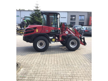Utovarivač na kotačima Yanmar V100 Advanc 36km/h: slika Utovarivač na kotačima Yanmar V100 Advanc 36km/h