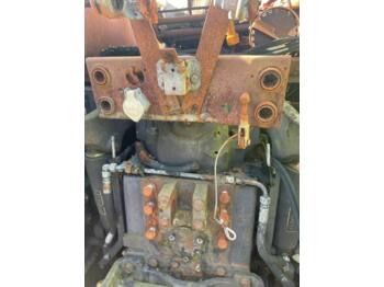Traktor Deutz-Fahr DX 6.10 *zur Teileverwertung*: slika Traktor Deutz-Fahr DX 6.10 *zur Teileverwertung*