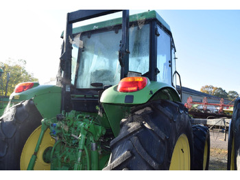 Traktor John Deere 6130: slika Traktor John Deere 6130 Traktor John Deere 6130: slika Traktor John Deere 6130