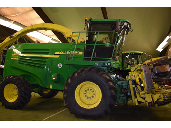 Zakup John Deere 7400 John Deere 7400: slika Zakup John Deere 7400 John Deere 7400