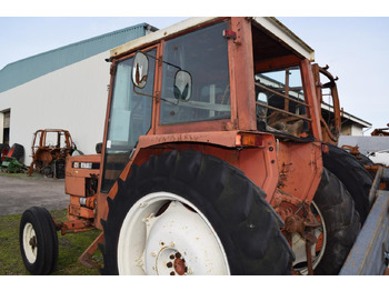 Traktor Renault 651: slika Traktor Renault 651 Traktor Renault 651: slika Traktor Renault 651