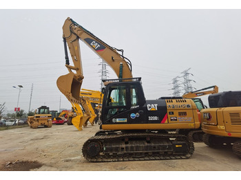 Bager gusjeničar CATERPILLAR 320D2