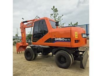 Bager na kotačima Doosan DH150W: slika Bager na kotačima Doosan DH150W