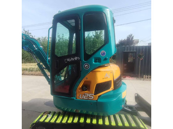 Mini bager Kubota U25: slika Mini bager Kubota U25