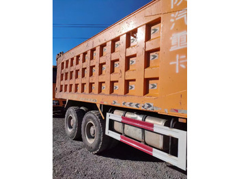 Kiper SHACMAN F3000: slika Kiper SHACMAN F3000 Kiper SHACMAN F3000: slika Kiper SHACMAN F3000