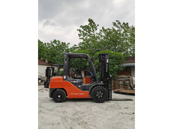 Diesel viličar TOYOTA