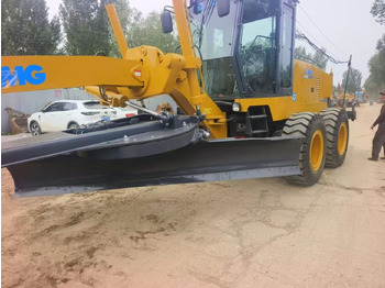 Zakup XCMG GR1803 XCMG GR1803: slika Zakup XCMG GR1803 XCMG GR1803