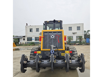 Grejder XCMG GR2153: slika Grejder XCMG GR2153