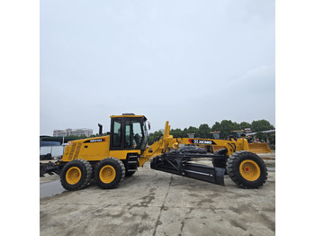 Grejder XCMG GR2153: slika Grejder XCMG GR2153