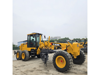 Grejder XCMG GR2153: slika Grejder XCMG GR2153
