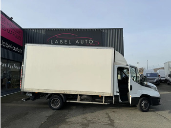 Dostavno vozilo sa zatvorenim sandukom IVECO Daily 35c16