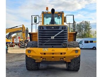Zakup Volvo L 180 E  Volvo L 180 E: slika Zakup Volvo L 180 E  Volvo L 180 E
