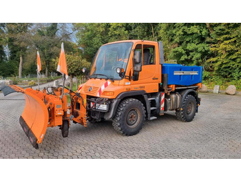 Vozilo za čišćenje snijega UNIMOG