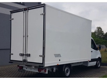 Dostavno vozilo sa zatvorenim sandukom Mercedes-Benz Sprinter KONTENER 8EP 4,11x2,15x2,30 KLIMA 314 CDI MANUAL KRAJOWY: slika Dostavno vozilo sa zatvorenim sandukom Mercedes-Benz Sprinter KONTENER 8EP 4,11x2,15x2,30 KLIMA 314 CDI MANUAL KRAJOWY