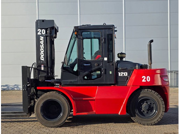 Diesel viličar Doosan D90/120 S-7: slika Diesel viličar Doosan D90/120 S-7