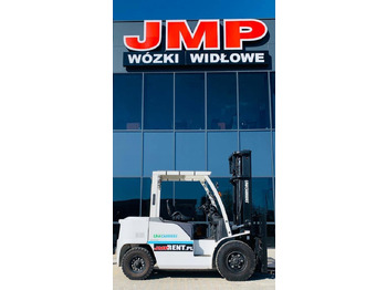 Diesel viličar UniCarriers D1F4A35 GX35: slika Diesel viličar UniCarriers D1F4A35 GX35