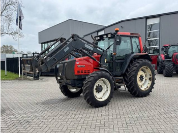 Zakup Valtra Valmet 6650 Hitech, voorlader, vloeistofkoppeling Valtra Valmet 6650 Hitech, voorlader, vloeistofkoppeling: slika Zakup Valtra Valmet 6650 Hitech, voorlader, vloeistofkoppeling Valtra Valmet 6650 Hitech, voorlader, vloeistofkoppeling