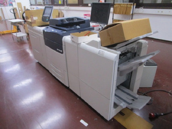 Stroj za digitalni tisak XEROX VERSANT 180 PRESS: slika Stroj za digitalni tisak XEROX VERSANT 180 PRESS Stroj za digitalni tisak XEROX VERSANT 180 PRESS: slika Stroj za digitalni tisak XEROX VERSANT 180 PRESS