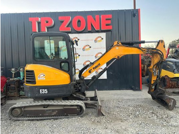 Mini bager BOBCAT E35