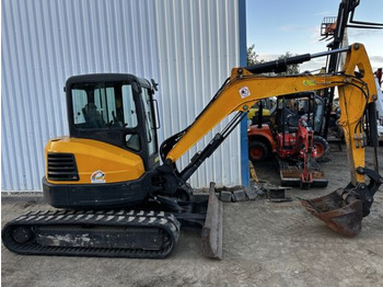 Mini bager BOBCAT E50