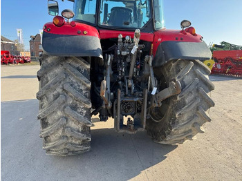 Traktor MASSEY-FERGUSON 6715 S DYNA VT: slika Traktor MASSEY-FERGUSON 6715 S DYNA VT
