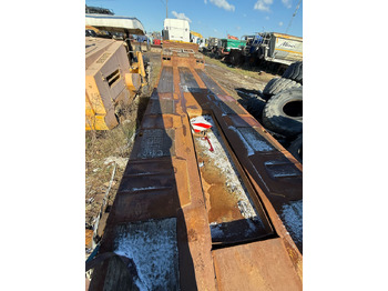 Poluprikolica s niskim utovarivačem ACTM AC06 Trailer: slika Poluprikolica s niskim utovarivačem ACTM AC06 Trailer