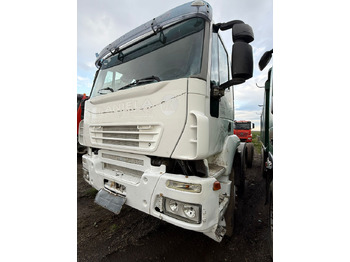 Kamion-šasija IVECO Trakker