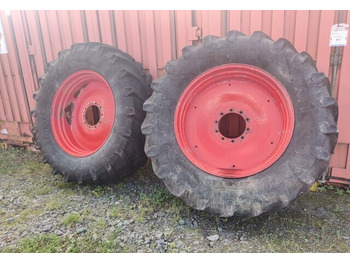 Guma za Traktor Fendt Takarenkaat 650/65R42 vanteineen: slika Guma za Traktor Fendt Takarenkaat 650/65R42 vanteineen