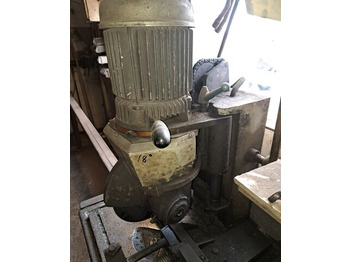 Stroj za obradu metala Pyörösaha: slika Stroj za obradu metala Pyörösaha Stroj za obradu metala Pyörösaha: slika Stroj za obradu metala Pyörösaha