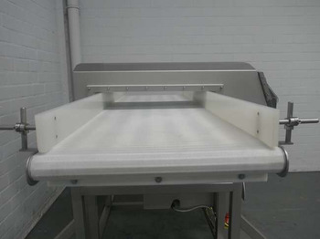 Oprema za prehrambenu industriju Loma metal detector IQ3+: slika Oprema za prehrambenu industriju Loma metal detector IQ3+