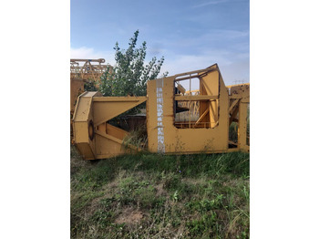 Toranjska dizalica LIEBHERR