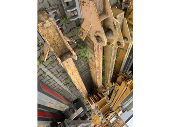 Toranjska dizalica LIEBHERR