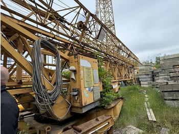 Toranjska dizalica LIEBHERR