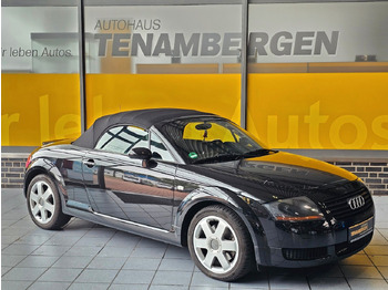 Automobil AUDI