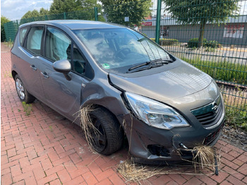Putnički kombi OPEL