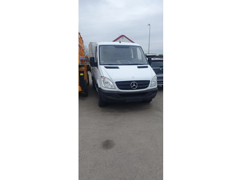 Dostavno vozilo s ceradom MERCEDES-BENZ Sprinter 213