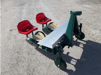 Novi Sadilica za krumpir GARMACH Transplanteur à Mini-Mottes 2 rangs: slika Novi Sadilica za krumpir GARMACH Transplanteur à Mini-Mottes 2 rangs Novi Sadilica za krumpir GARMACH Transplanteur à Mini-Mottes 2 rangs: slika Novi Sadilica za krumpir GARMACH Transplanteur à Mini-Mottes 2 rangs
