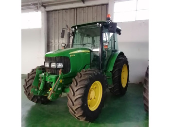 Traktor JOHN DEERE 5070M