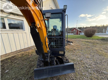 Mini bager Infront Minigrävare: slika Mini bager Infront Minigrävare