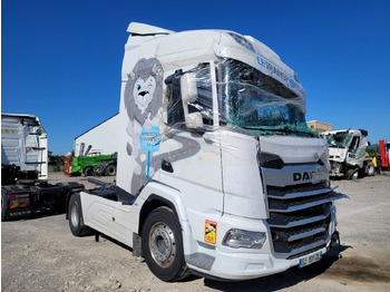 Tegljač DAF XF 450