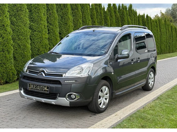 Automobil CITROËN